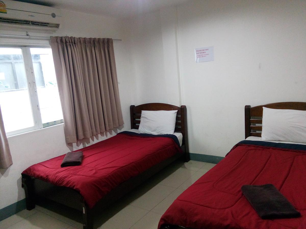 Alsana Hotel Bangkok Bagian luar foto
